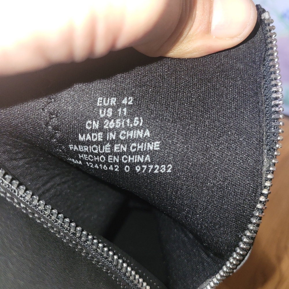 NEW with Tags H&M Chunky Chelsea Boots Women's Size 11 - Picture 9 of 9